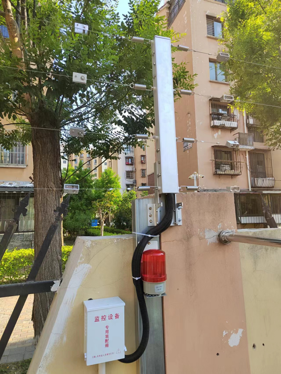 學(xué)校安裝電子圍欄的必要性，學(xué)生翻墻外出感染