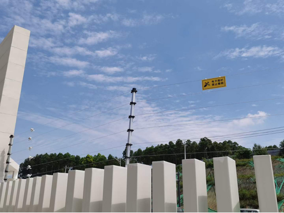 學(xué)校安裝電子圍欄的必要性，學(xué)生翻墻外出感染
